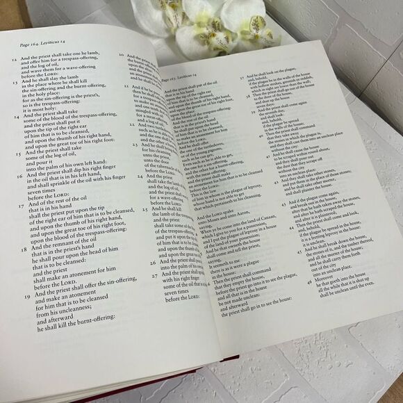 Washburn College Bible Used condition - Picture 4 of 8